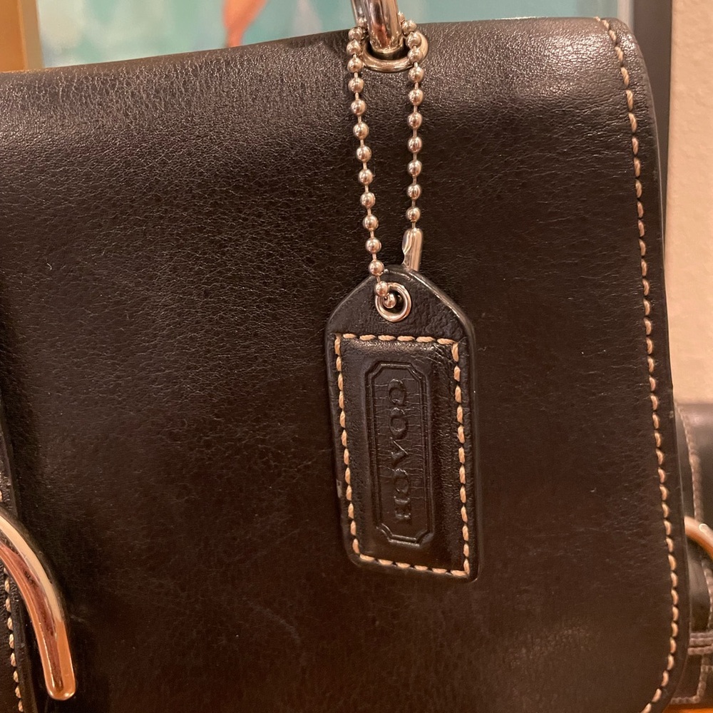 COACH Vintage Soho Buckle 9739 Black Leather Shoulder Bags With Matching Wallet - Picture 7 of 17